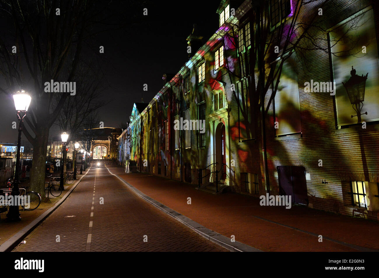 Niederlande Amsterdam Licht Beleuchtung des Eremitage-Museums von der Künstlerin Teresa Mar während der Amsterdam Light Festival Stockfoto