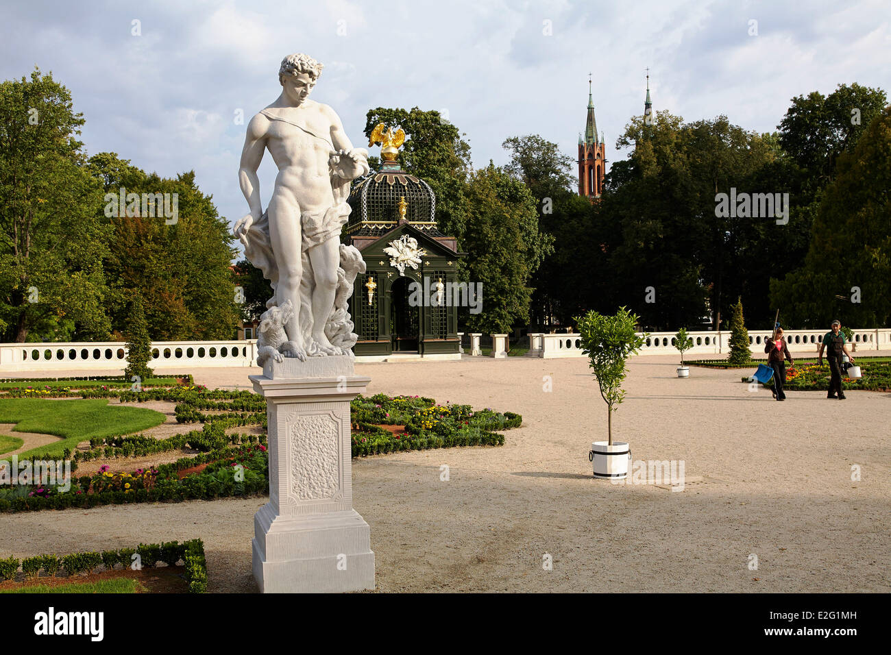 Polen Woiwodschaft Białystok Branicki Palast Statuen im park Stockfoto