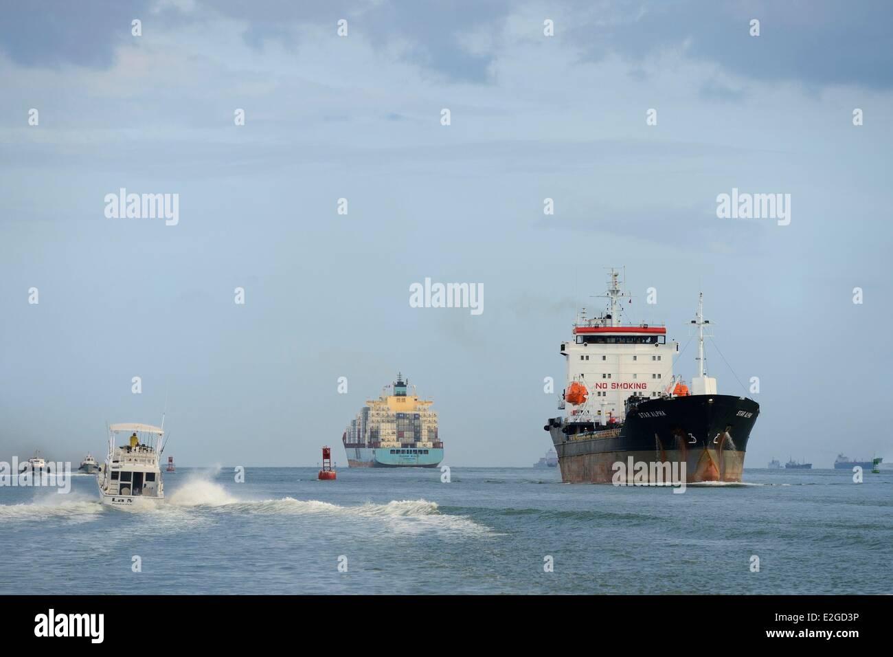 Panama Panama City Panamax Fracht im Panamakanal Zufahrtskanal am Pazifik Seite Stockfoto