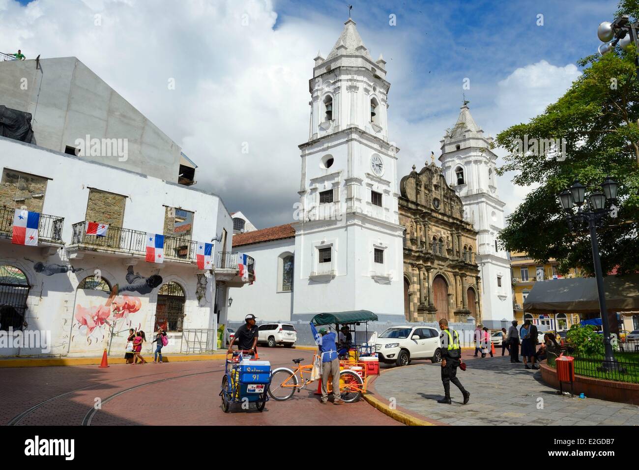 Panama-Panama-Stadt Altstadt als Weltkulturerbe durch die UNESCO Casco Antiguo (Viejo) Barrio San Felipe Kathedrale des 17. Jahrhunderts Stockfoto
