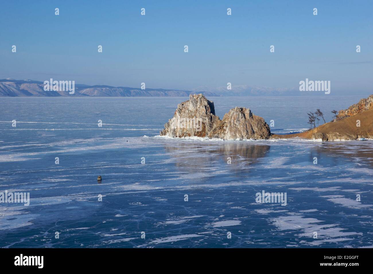 Russland Sibirien Baikalsee Weltkulturerbe von UNESCO Olchon Insel heiligen Felsen von Khujir wo burjatischen Schamanen kommen um zu beten Stockfoto