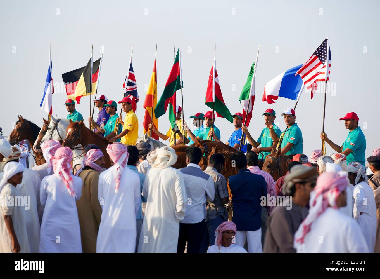 Sultanat von Oman Ash Sharqiyyah Region Wahiba Wüste Pferdesport Abenteuer Galopps von Oman kam am Qudayman Strand Abschlussfeier Stockfoto