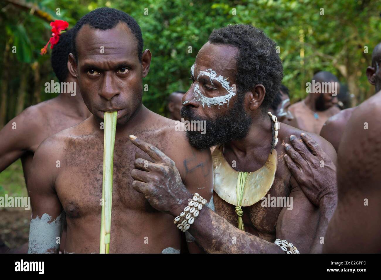Papua-Neu-Guinea East Sepik Provinz Sepik River Region Bernard Scarification Zeremonie in Krokodil Mann Stockfoto