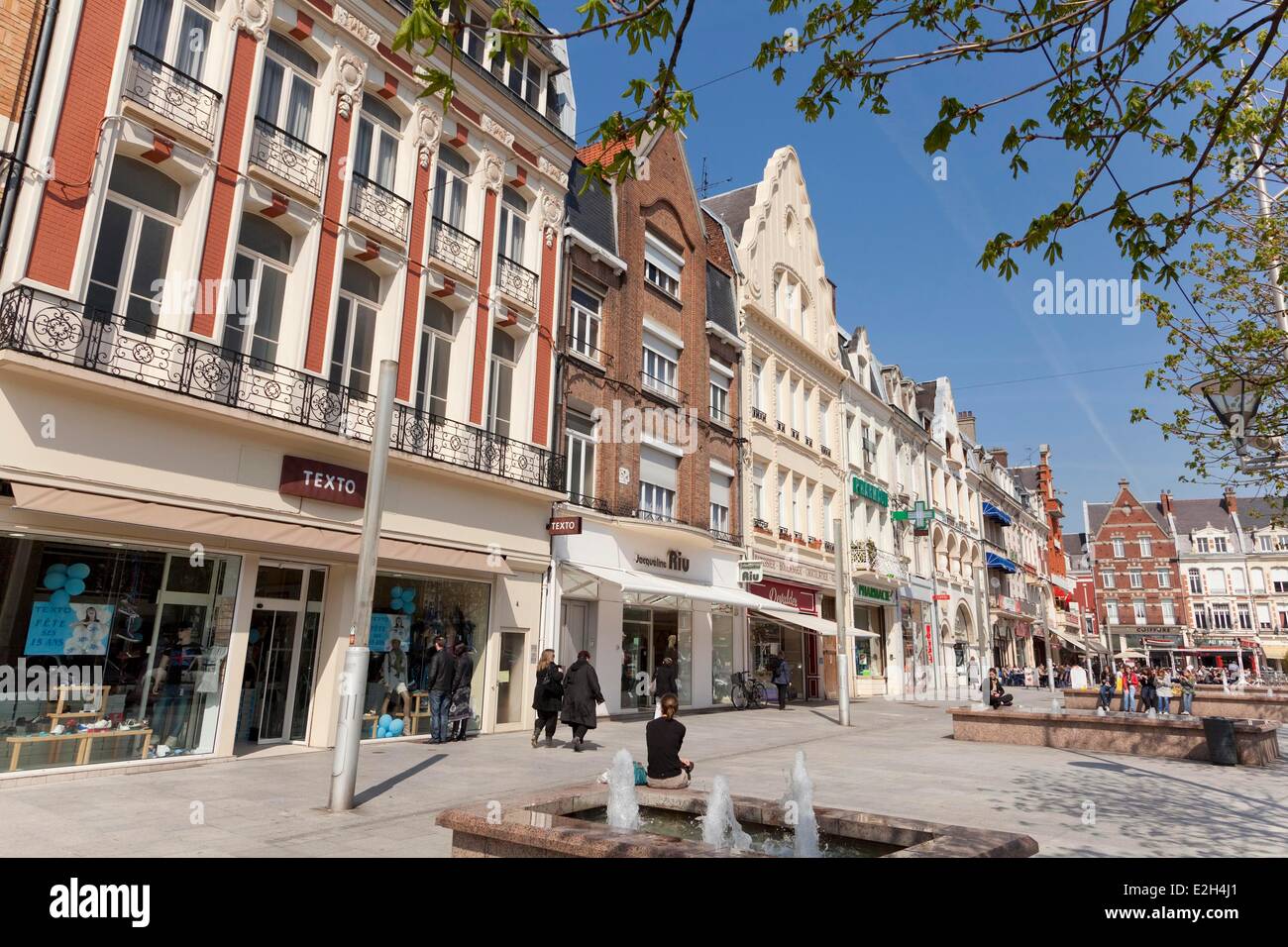 Platz aristide briand Fotos und Bildmaterial in hoher Auflösung Alamy