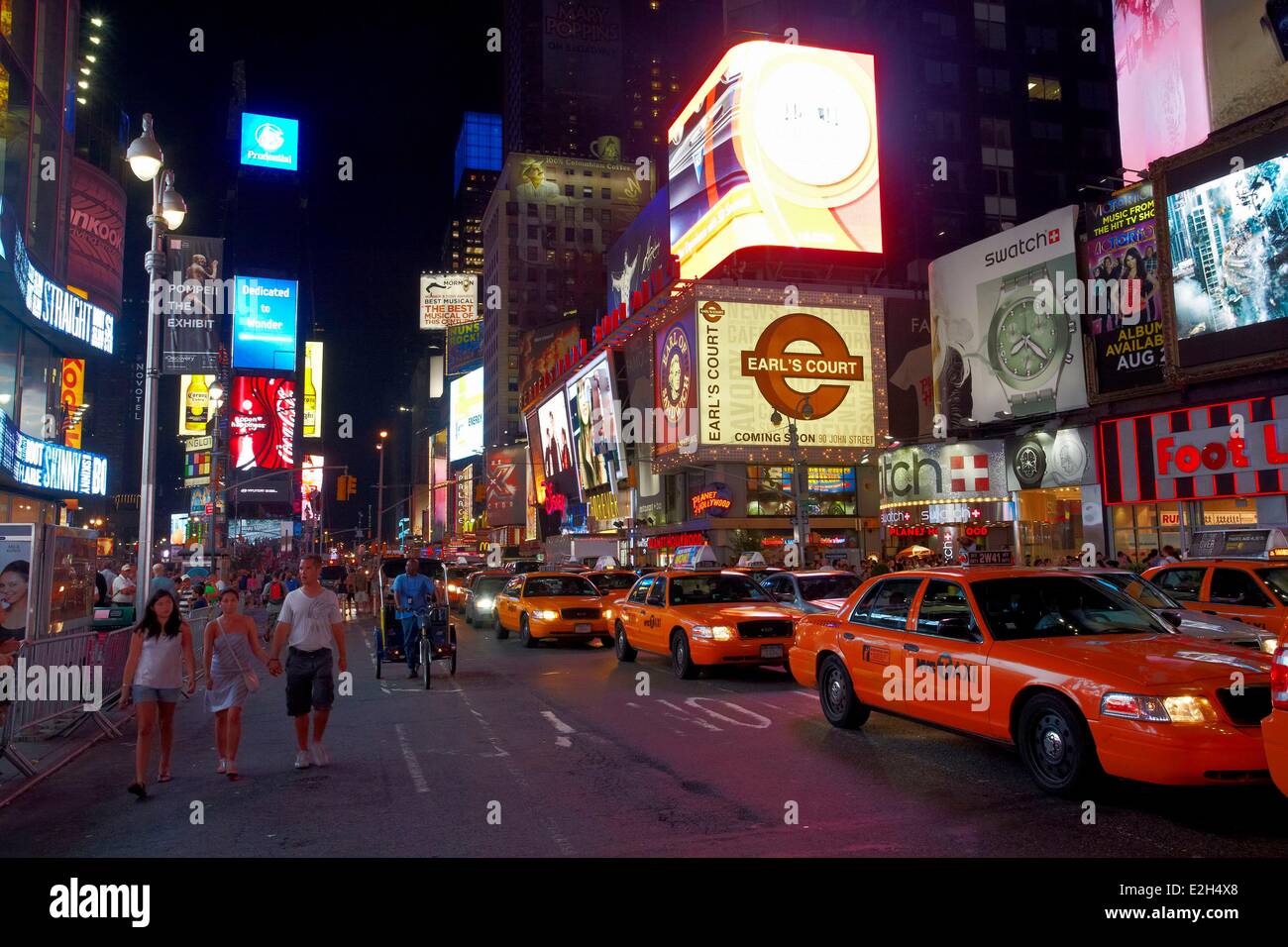 USA New York Broadway Avenue bei Nacht Stockfoto