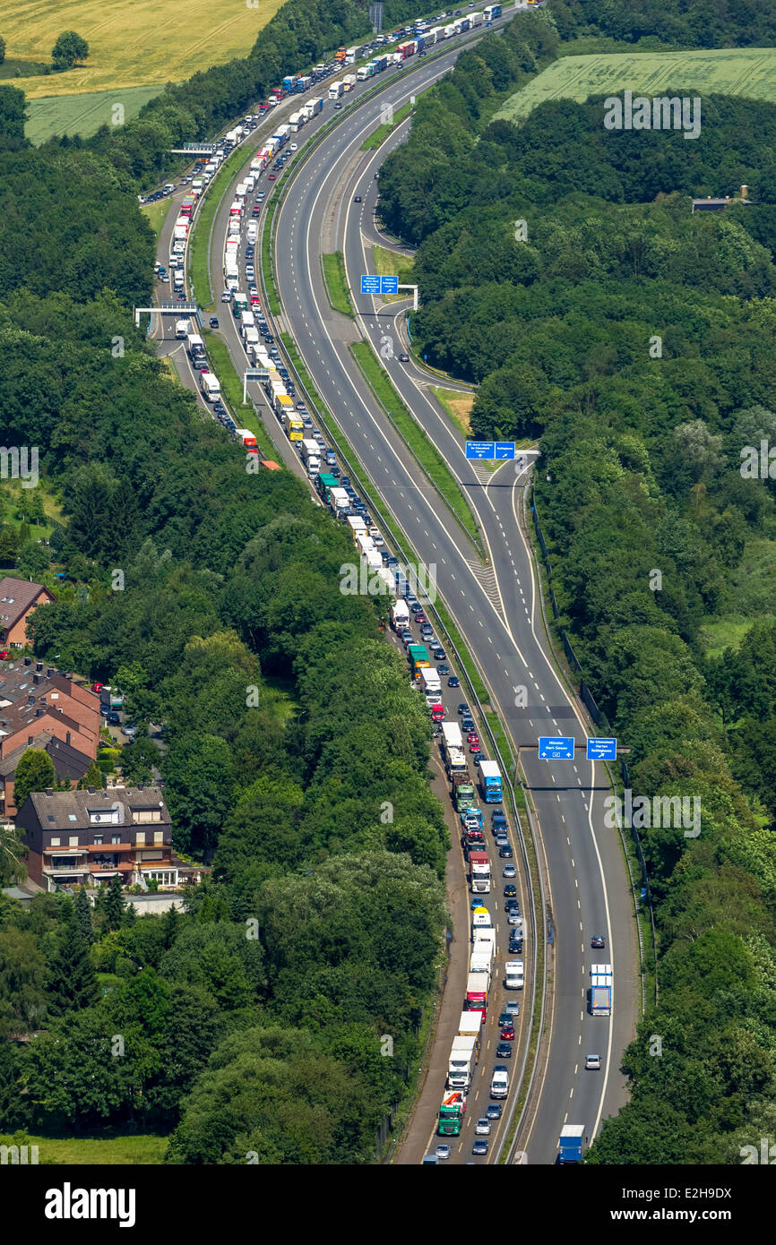 Stau auf der Autobahn A43, Luftbild anzeigen, Recklinghausen, Ruhrgebiet, Nordrhein-Westfalen, Deutschland Stockfoto