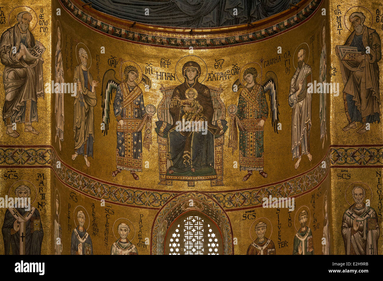 Maria mit dem Jesuskind, Goldgrund byzantinische Mosaiken, Kathedrale von Santa Maria Nuova, Monreale Kathedrale, Monreale Stockfoto