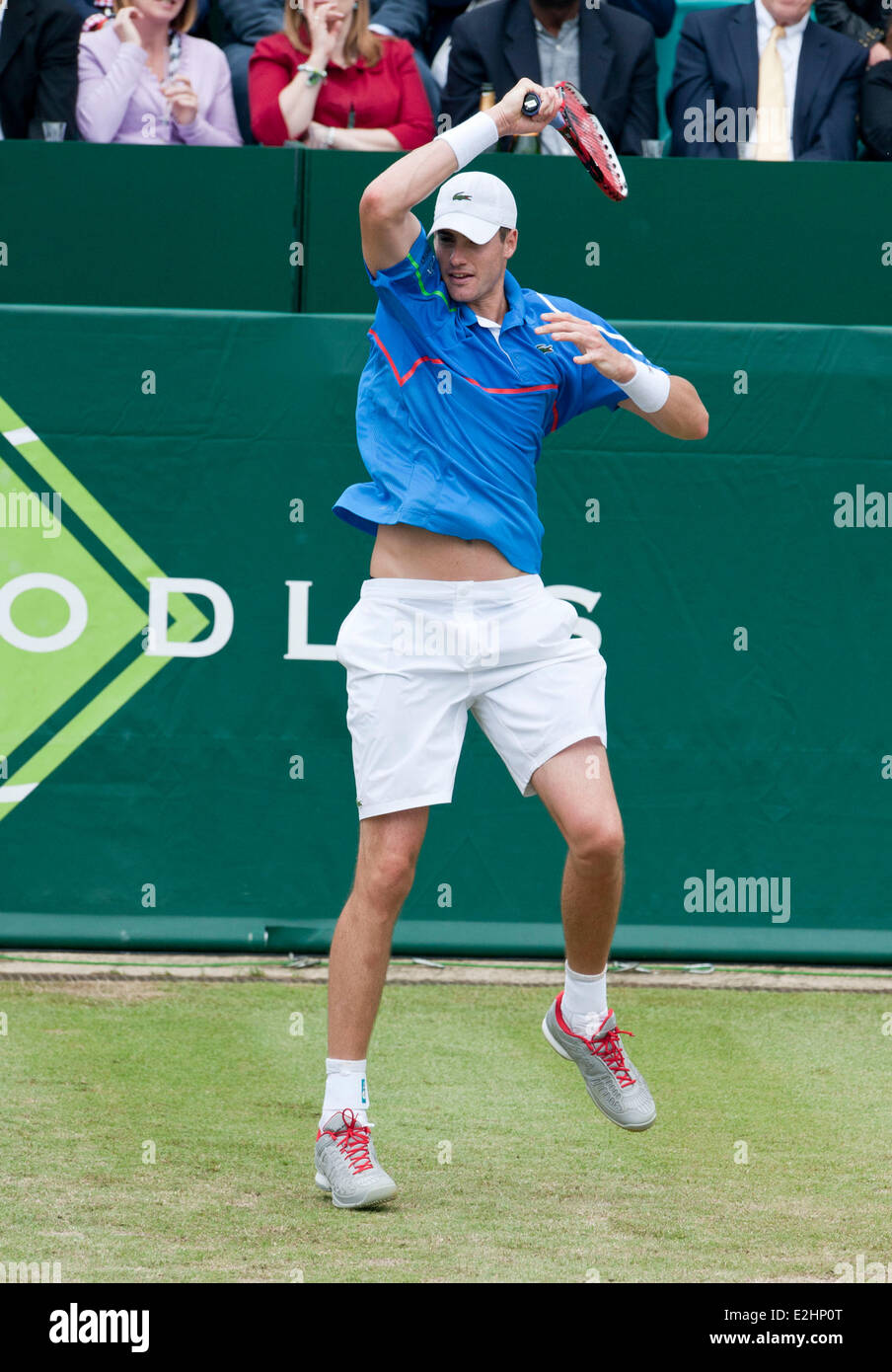 Stoke Park, Buckinghamshire. 19. Juni 2014. John Isner in The Boodles Tennis Challenge - The Boodles - Stoke Park, Buckinghamshire am 19. Juni 2014 Credit: Brian Jordan/Alamy Live News Stockfoto