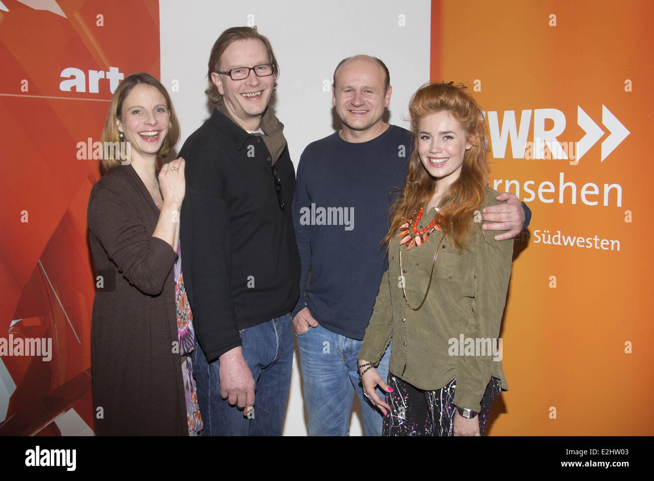 Julia Jaeger, Kai Wessel, Oliver Stokowski, Palina Rojinski bei einem Photocall zu SWR/ARTE TV Serie Zeit der Helden im East Hotel.  Wo: Hamburg, Deutschland bei: 23. Januar 2013 Stockfoto