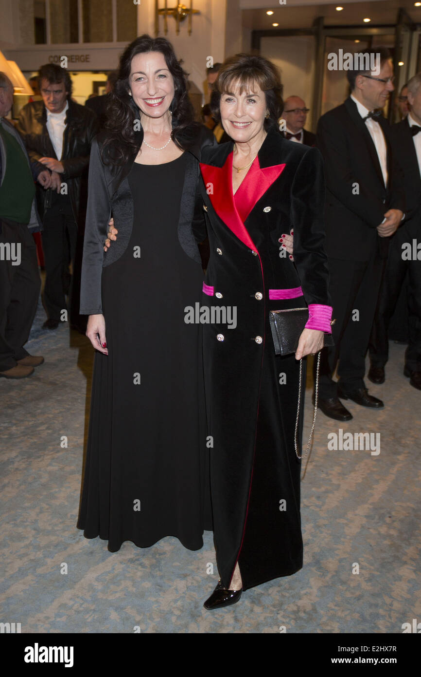 Isabella Vertes-Schuetter, Thekla Carola Wied am 64. Hamburger Presseball im Atlantic Hotel.  Wo: Hamburg, Deutschland bei: 26. Januar 2013 Stockfoto