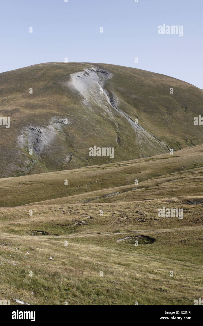 Wandern auf der Hochebene von Emparis, Massif de l'Oisans, in der Nähe des Naturparks von Les Ecrins, Isère, Rhône-Alpes, Frankreich. Stockfoto