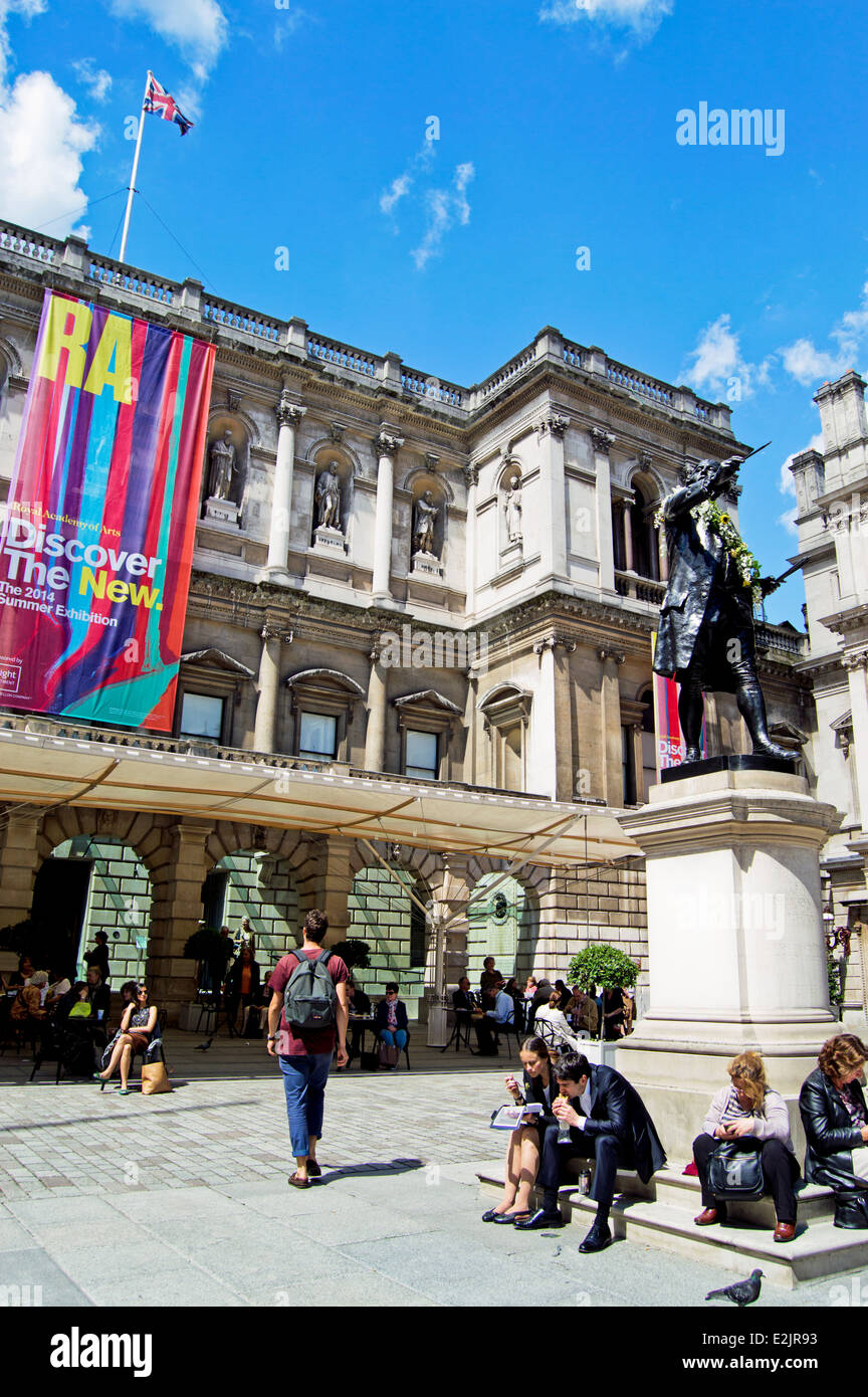 Die Royal Academy of Arts, Burlington House, Piccadilly, City of Westminster, London, England, Vereinigtes Königreich Stockfoto