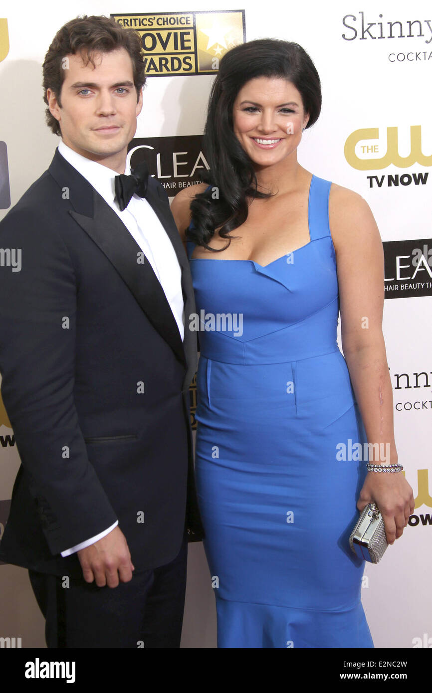 18. annual Critics' Choice Movie Awards statt Barker Hangar - Ankünfte Featuring: Henry Cavil, Gina Carano Where: Los Angeles, California, Vereinigte Staaten von Amerika bei: 10. Januar 2013 *** Stockfoto