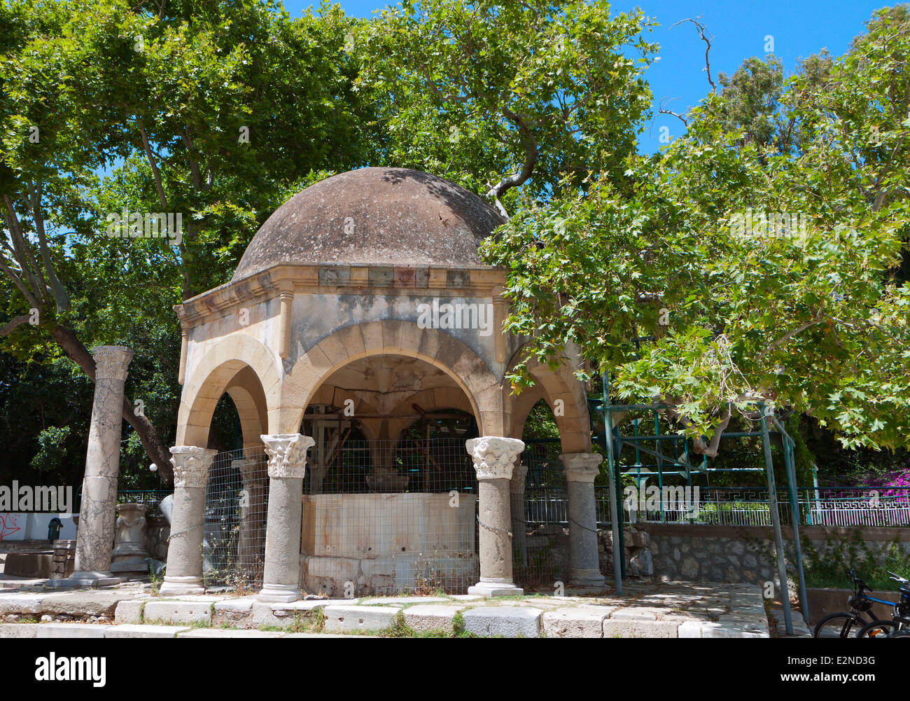 Der Baum des Hippokrates auf der Insel Kos in Griechenland Stockfoto