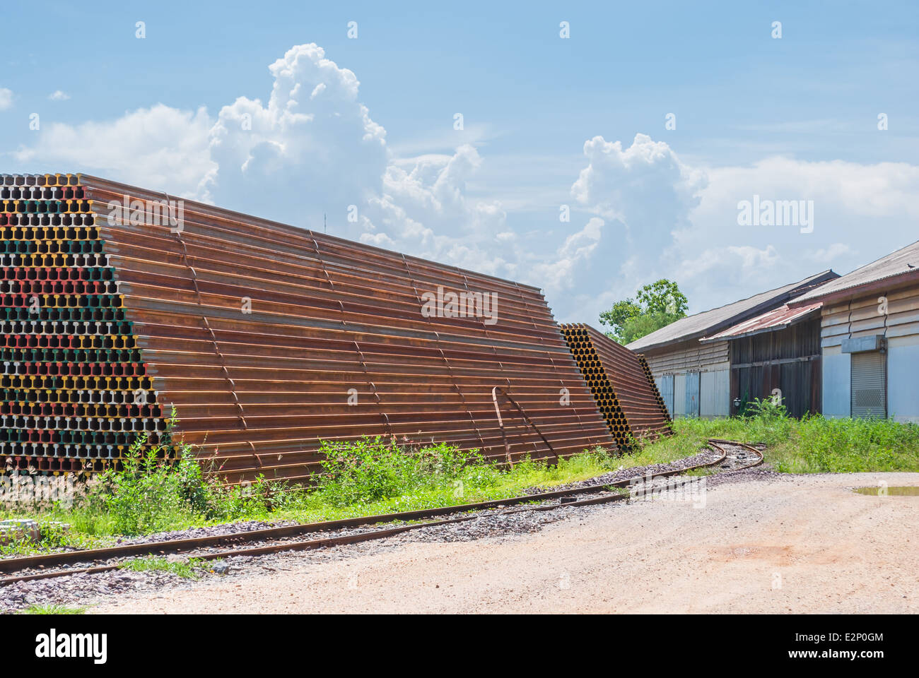 Haufen von Rusty Eisenbahn. Stockfoto