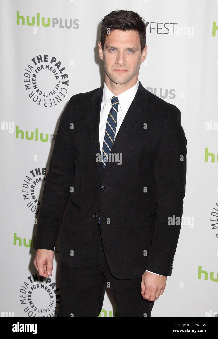 * JUSTIN BARTHA ENGAGED - Bericht THE HANGOVER Star JUSTIN BARTHA engagiert sich laut US-berichten.   Der Schauspieler, 34, vorgeschlagen, Fitnesstrainerin Lia Smith während eines Urlaubs in Big Sur, Kalifornien Anfang Mai (13), und sie sagte ja.   Eine Quelle sagt U Stockfoto