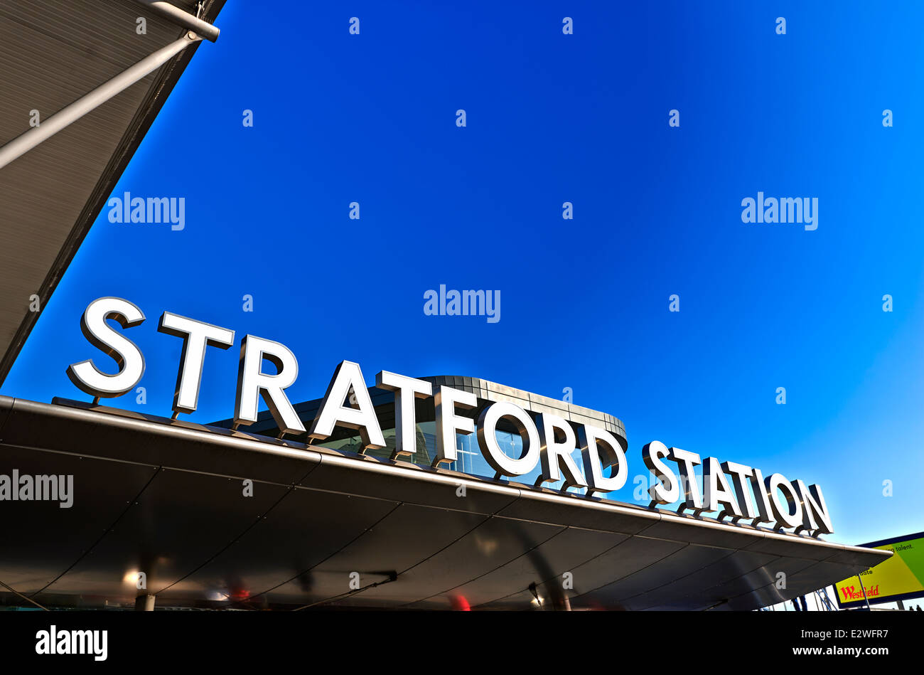 Bahnhof Stratford entfernt ist eine große mehrstufige Bahnhof in Stratford Stockfoto