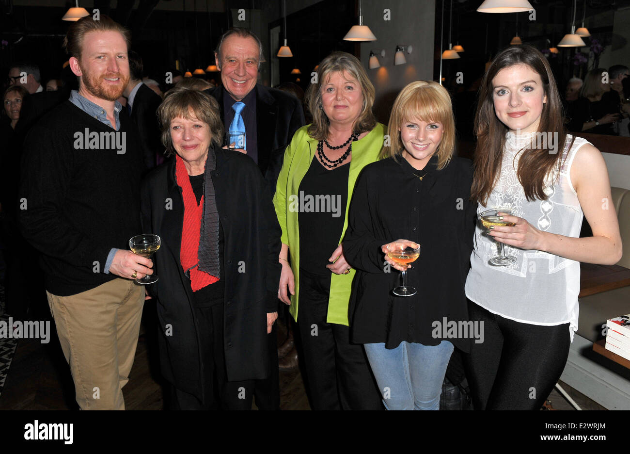 "Shopping, Verführung & Mr.Selfridge" Booksigning bei Selfridges in London mit: Tom Goodman-Hill, Kika Markham, Aisling Loft Stockfoto