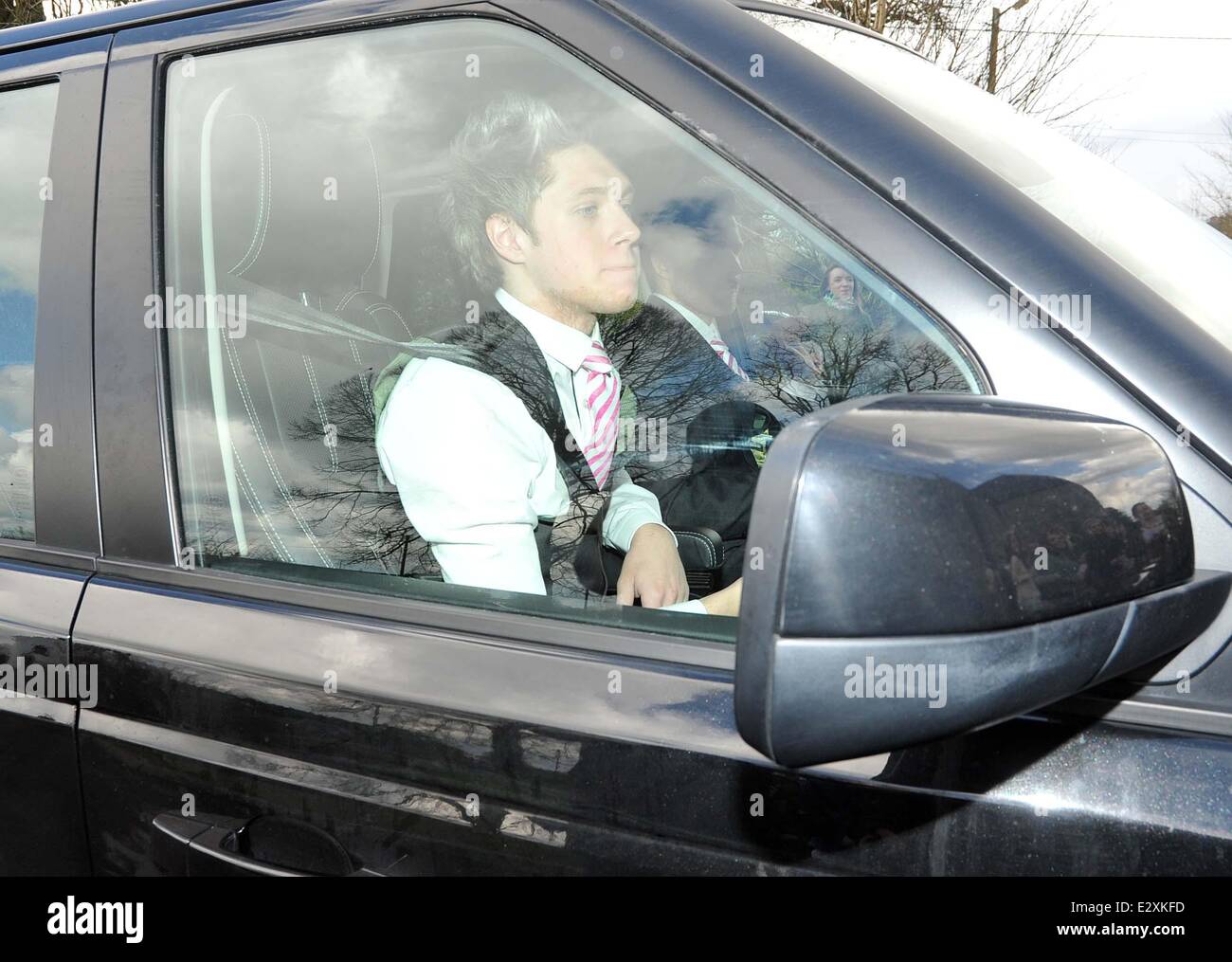 Die Hochzeit von Greg Horan, Denise Kelly, der Bruder von Niall Horan von One Direction, in einer Kirche in Castletown Geoghegan County Westmeath.  Mitwirkende: Niall Horan wo: Westmeath, Irland bei: 27. März 2013 Stockfoto