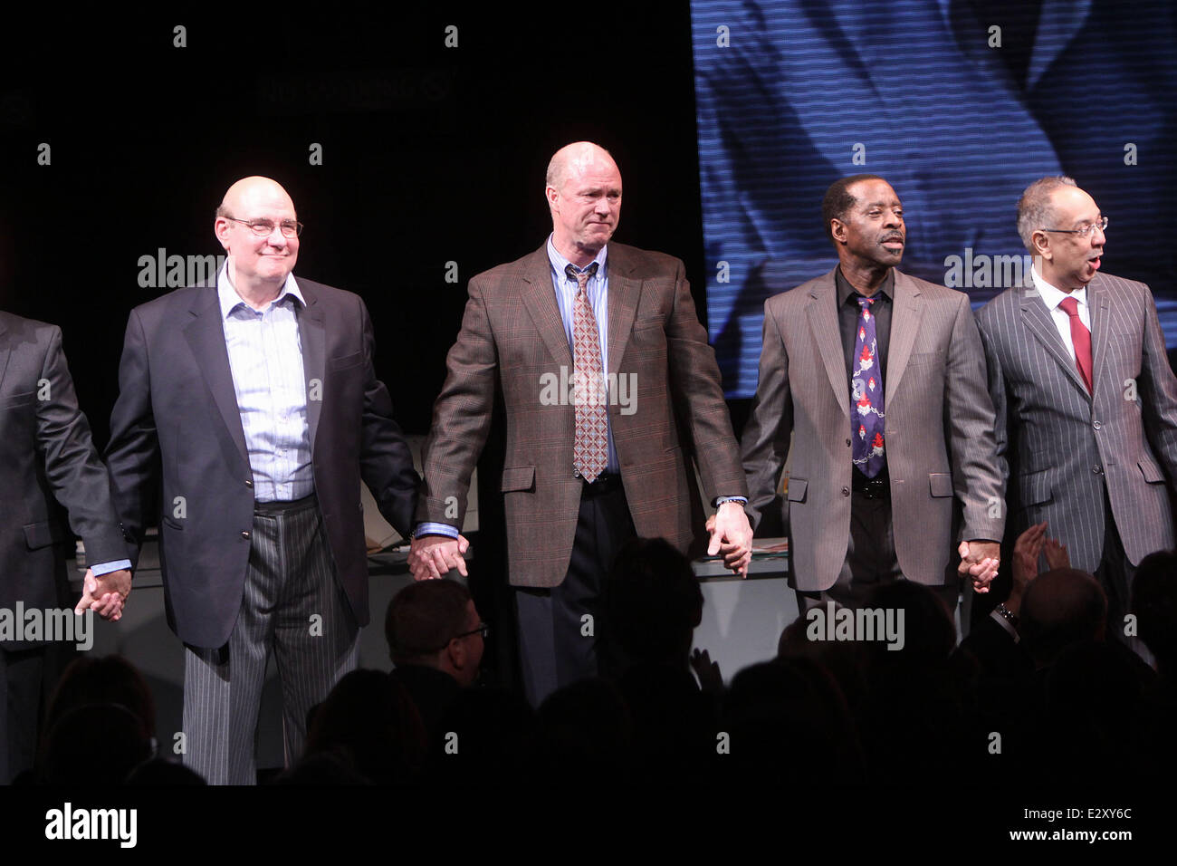 Premiere von "Glückspilz" im Broadhurst Theatre - Vorhang mit: Richard Masur, Michael Gaston, Courtney B. Vance, George C. Wolfe wo: New York City, Vereinigte Staaten, wenn: 1. April 2013 Stockfoto