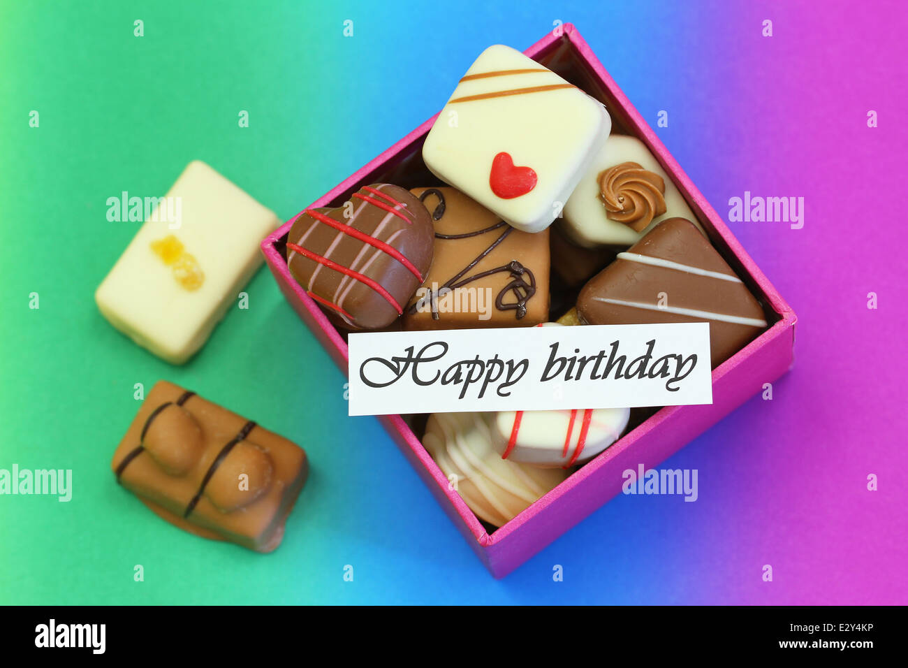 Happy Birthday Card mit Schachtel Pralinen Stockfoto