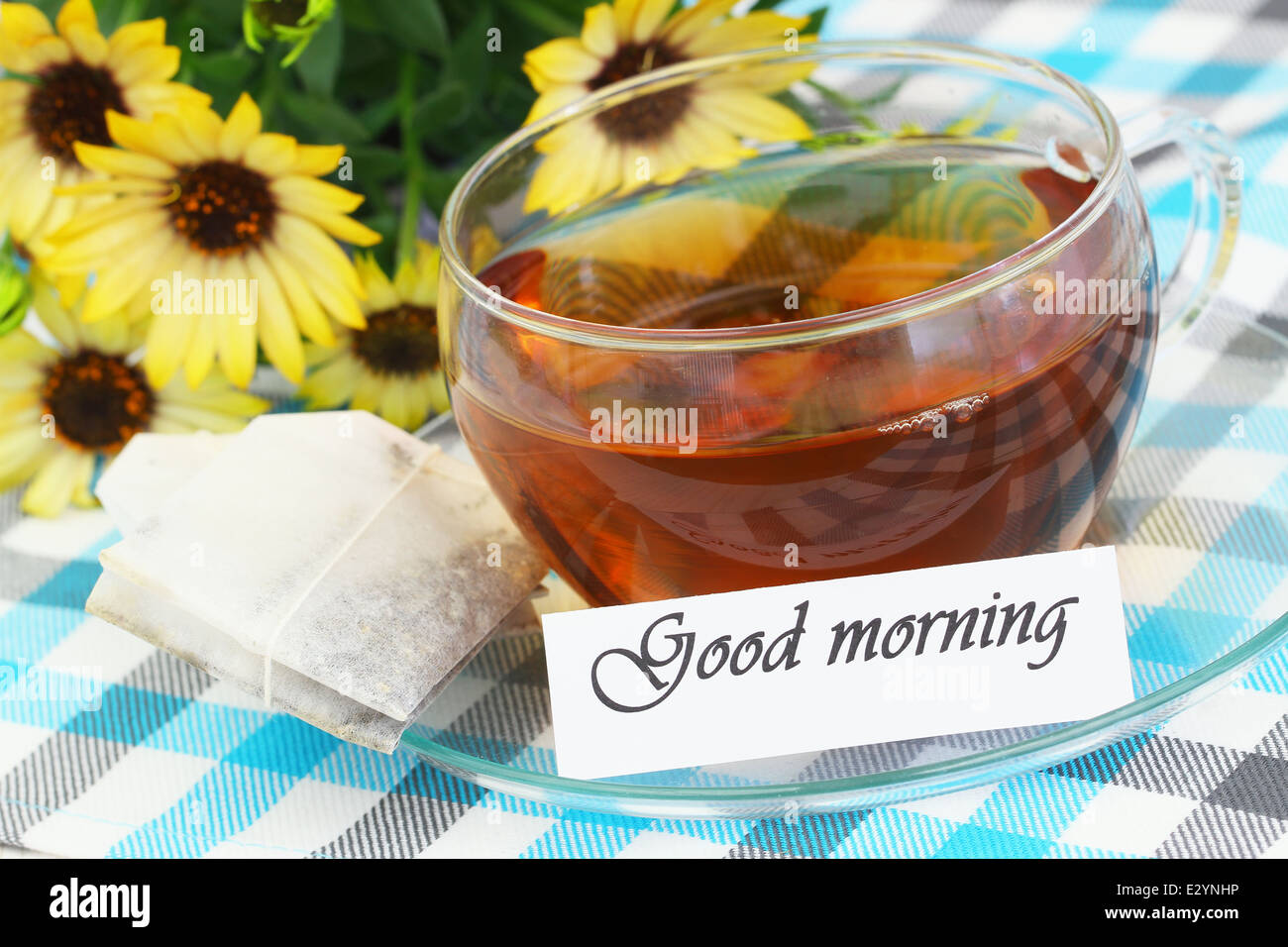 Guten Karte mit Tasse Tee Stockfotografie Alamy