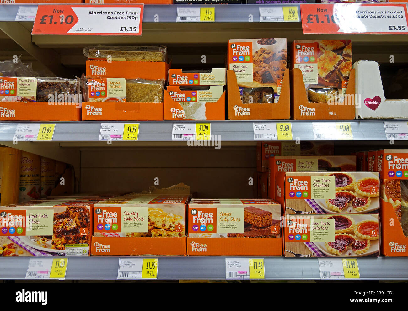 Elemente in das Morrisons "frei von" Gluten Freilandhaltung Stockfoto