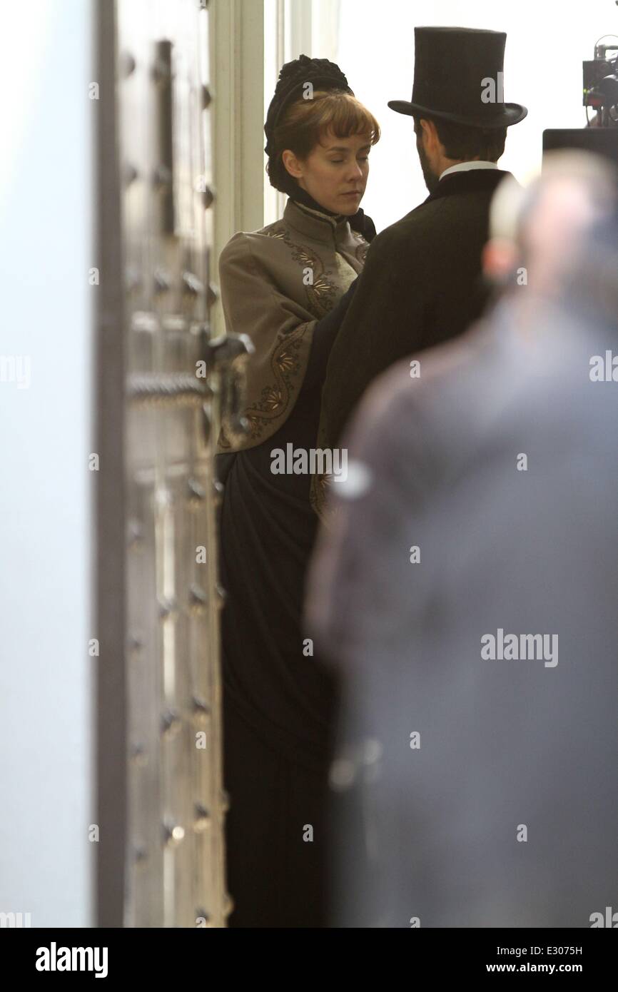 Dreharbeiten Szenen für viktorianische Historiendrama "Angelica" in Lincolns' Inn Featuring: Jena Malone, Ed Stoppard Where: London, Vereinigtes Königreich bei: 20. April 2013 Stockfoto