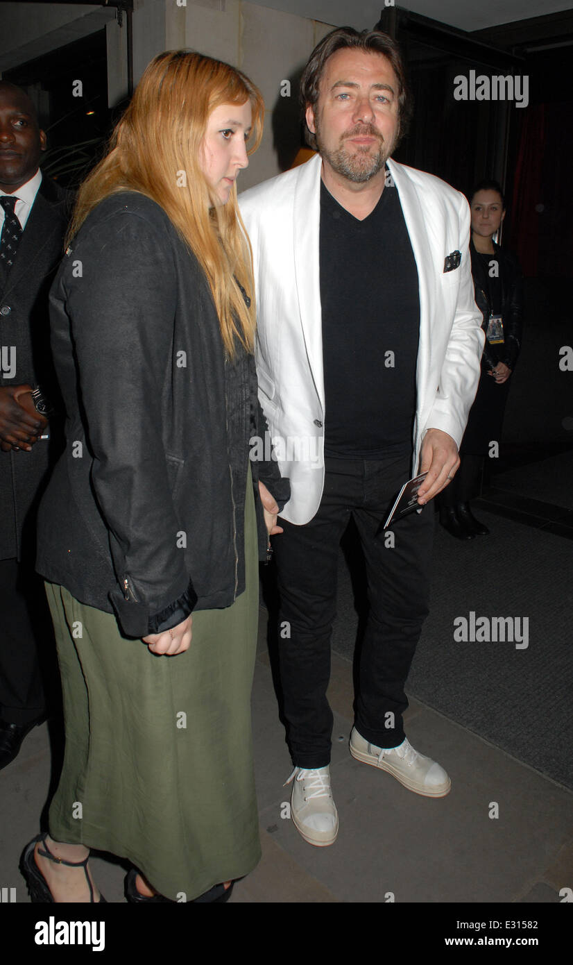 U.K-Premiere von "Star Trek Into Darkness 3D" - Afterparty im Aqua Featuring: Jonathan Ross, Honig Kinney Ross, Tochter, Familie wo: London, Vereinigtes Königreich bei: 2. Mai 2013 Stockfoto