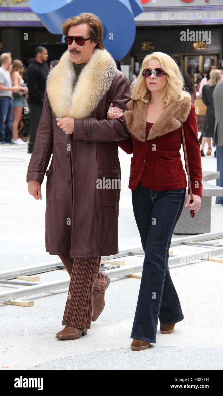"Anchorman: The Legend Continues Filmset mit New York City: Will Ferrell, Christina Applegate Where: New York City, NY, USA bei: 18. Mai 2013 Stockfoto
