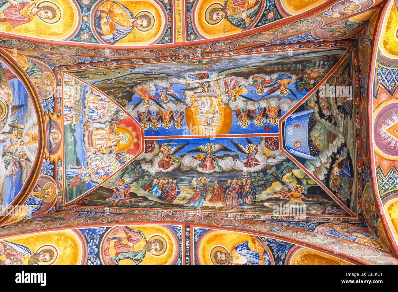 Alte erhaltene gut Fresken auf Wände oder Decken im Kloster des Heiligen Berges Athos in Griechenland Stockfoto