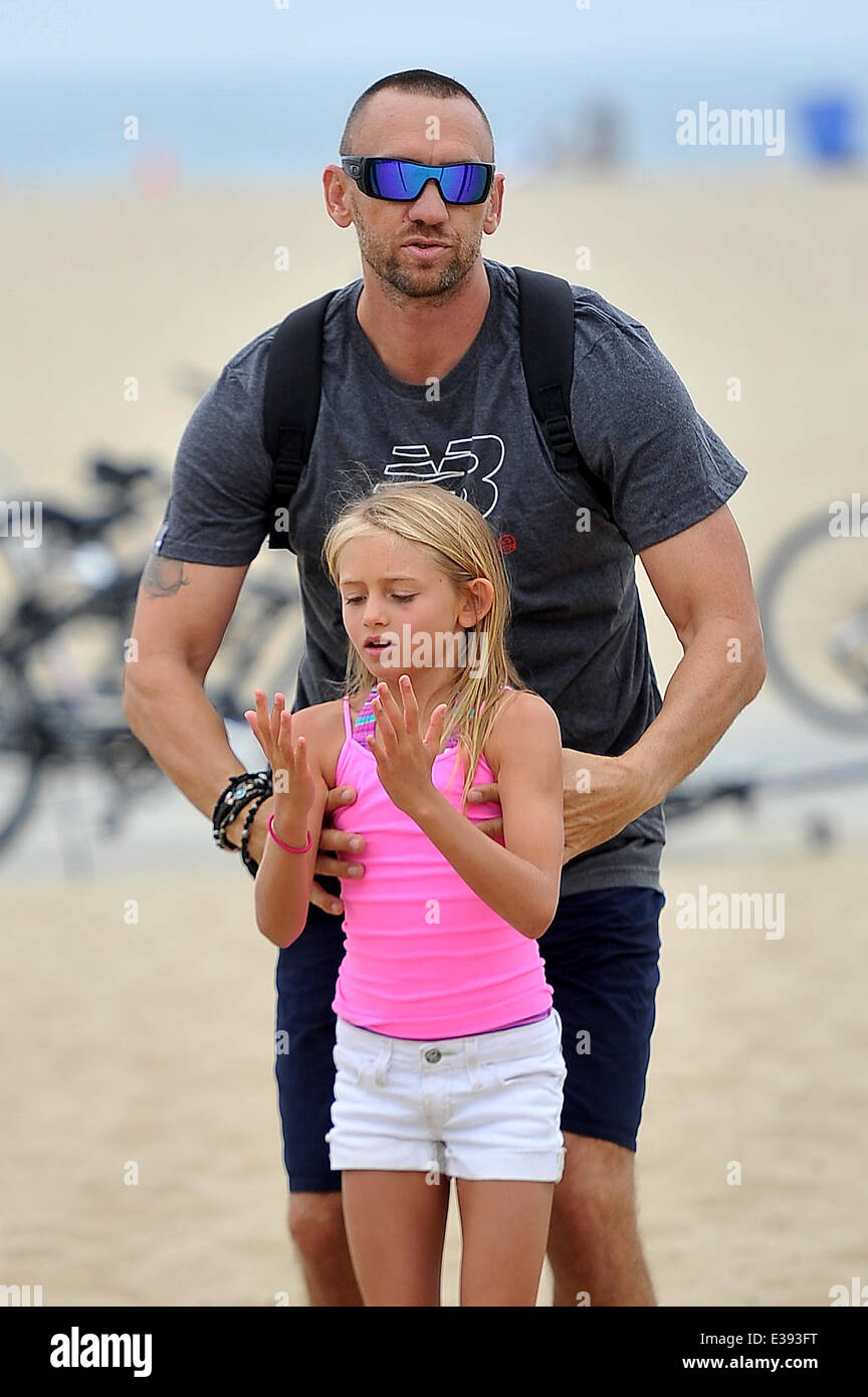 Heidi Klum Zusammen Mit Ihrem Freund Martin Kristen Und Kinder Geniessen Sie Einen Tag Am Muscle Beach In Santa Monica Klum Tochter Leni Geniesst Ihre Zeit Auf Die Ringe Und Das Gleichgewicht