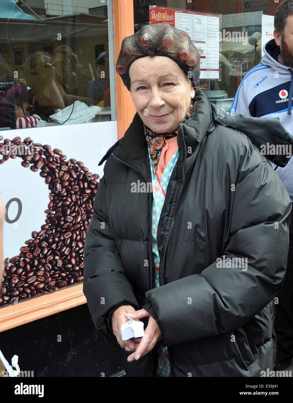 Dreharbeiten am 1. Tag von Brendan O'Carrolls, "Frau Browns Boys' D'Movie auf Dublins Moore Street mit: Eilish O' Carroll wo: Dublin, Irland: 01 September 2013 Stockfoto