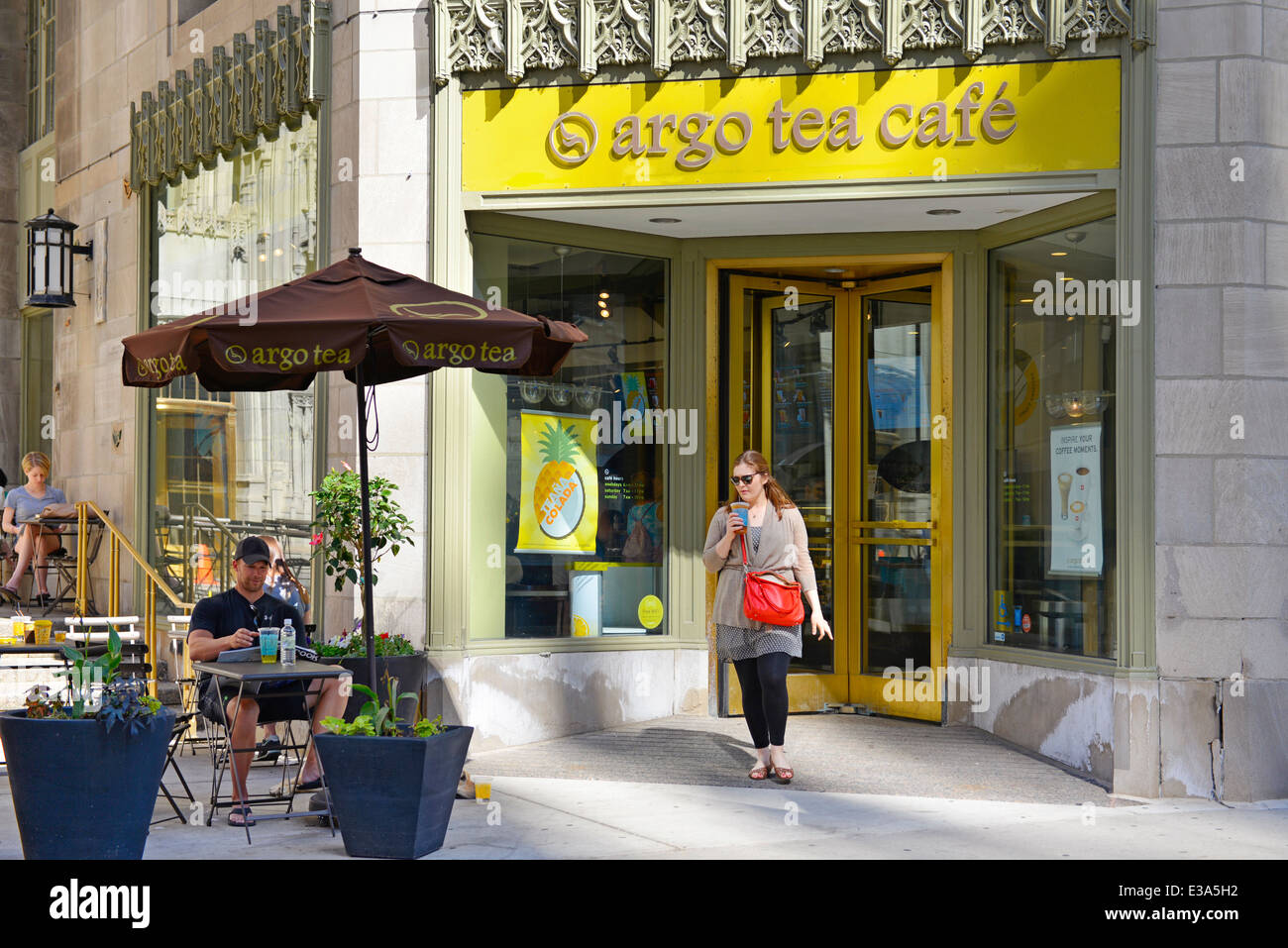 Argo Tea Cafe auf der Michigan Avenue, Chicago, Illinois, USA Stockfoto