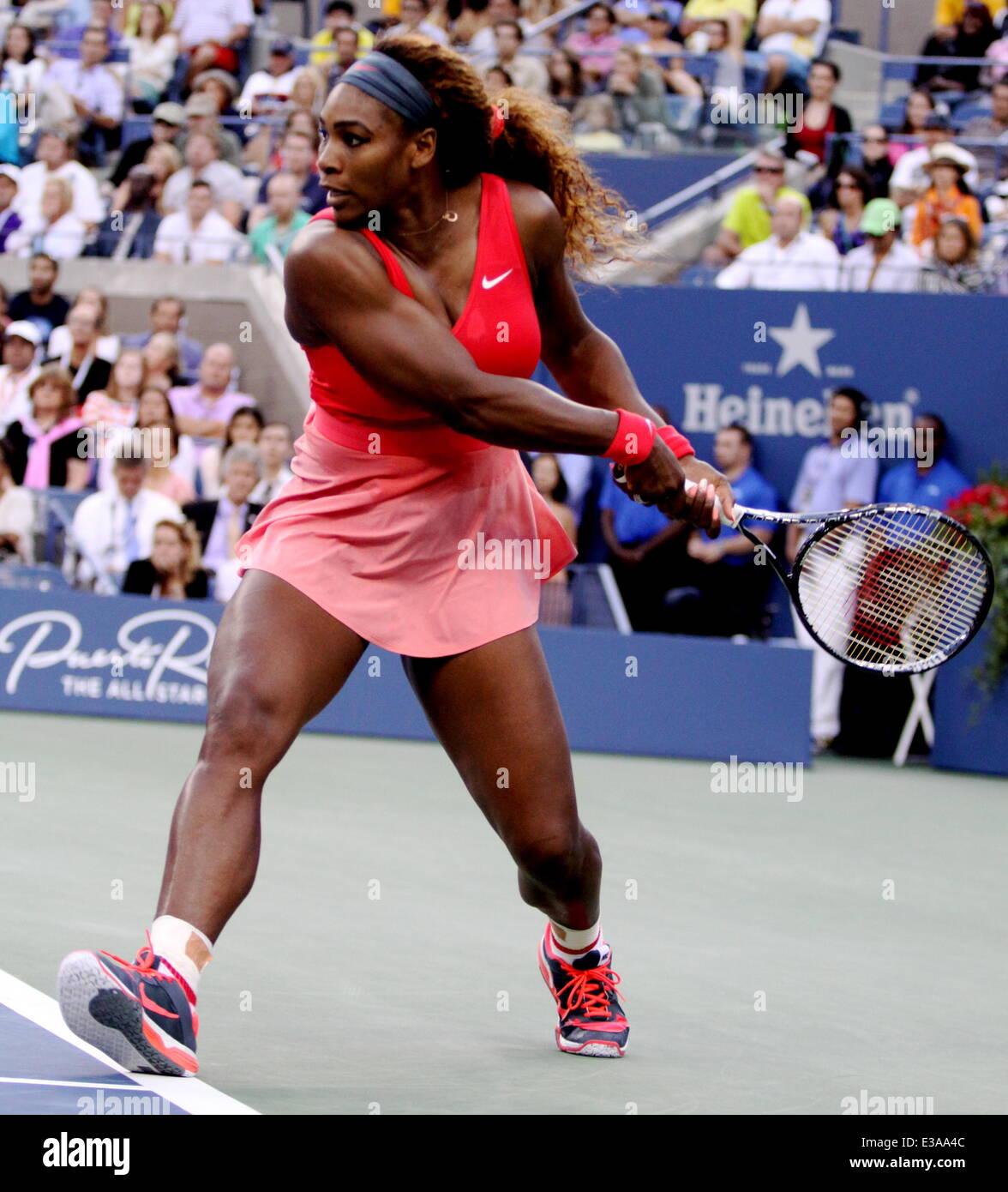 Serena Williams und Victoria Azarenka kämpfen um die Frauen Tennis US Open Titel am Sonntagnachmittag Featuring: Serena Williams wo: New York City, NY, USA bei: 08 September 2013 Stockfoto