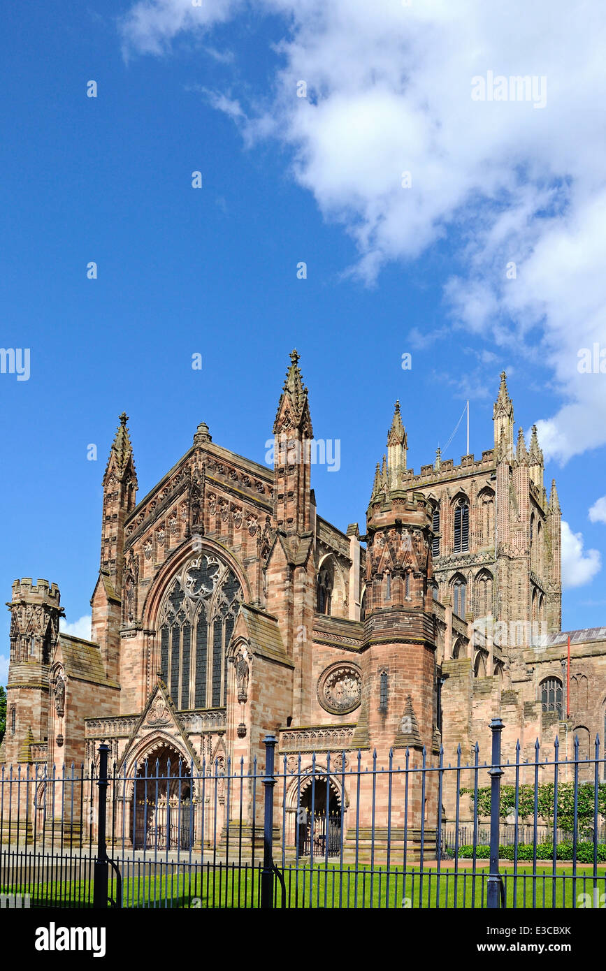 Frontansicht der Kathedrale, Hereford, herefordshire, England, UK, Westeuropa. Stockfoto