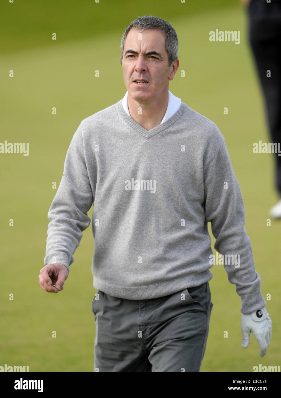 Schauspieler James Nesbitt in der Alfred Dunhill Links Championship in Kingsbarns mit: James Nesbitt Where: Kingsbarns, Vereinigtes Königreich bei: 28. September 2013 Stockfoto