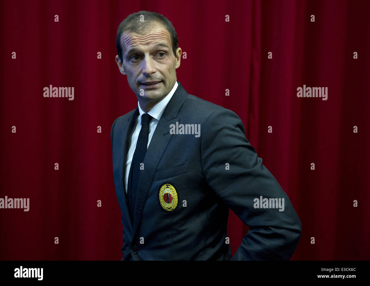 Massimiliano Allegri des AC Mailand spricht auf einer Pressekonferenz in der Amsterdam Arena vor den Teams Champions League Spiel gegen Ajax Featuring: Massimiliano Allegri wo: Amsterdam, Niederlande: 1. Oktober 2013 Stockfoto