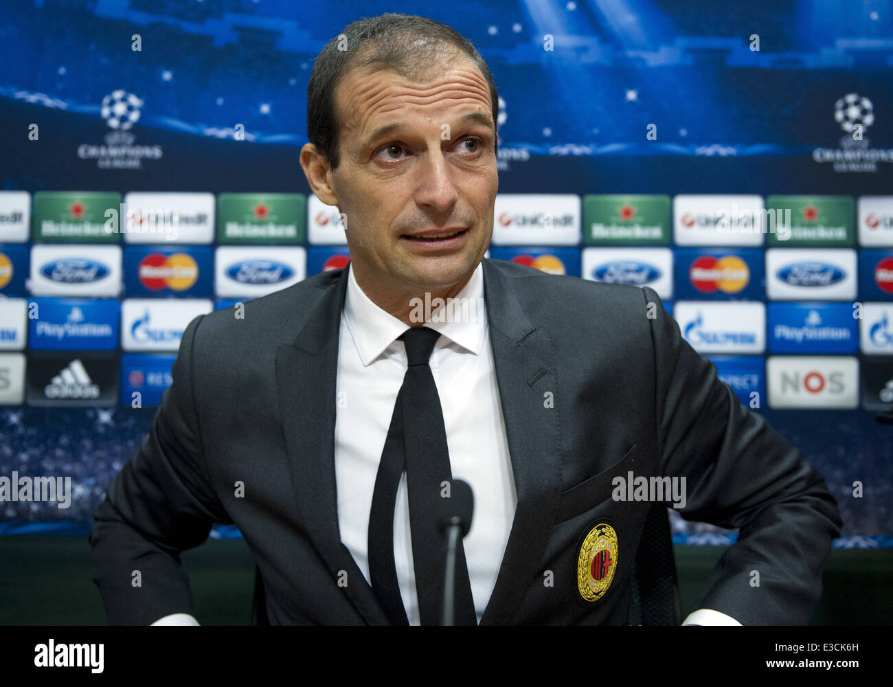 Massimiliano Allegri des AC Mailand spricht auf einer Pressekonferenz in der Amsterdam Arena vor den Teams Champions League Spiel gegen Ajax Featuring: Massimiliano Allegri wo: Amsterdam, Niederlande: 1. Oktober 2013 Stockfoto