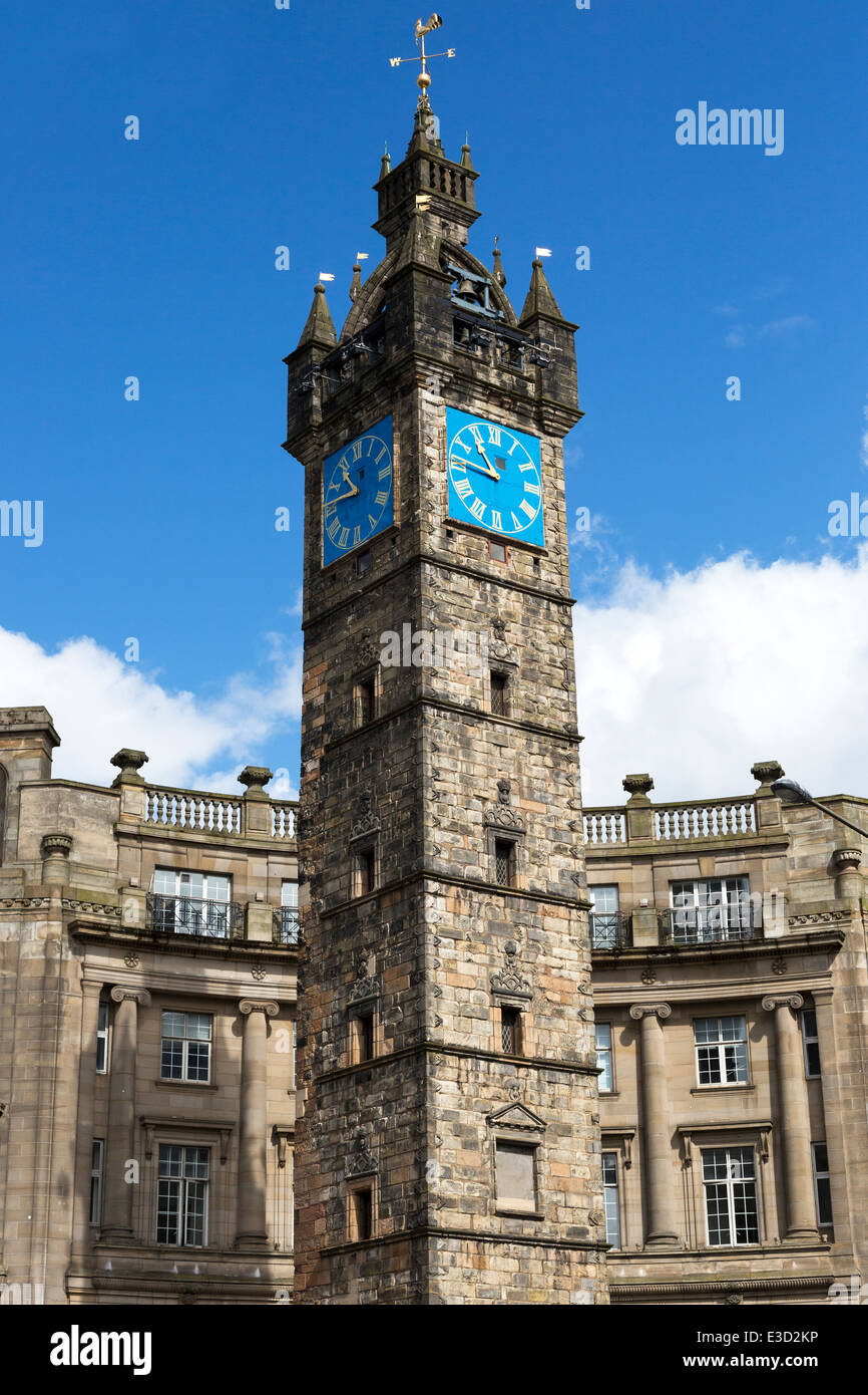 Original Uhr und Mautstelle am Glasgow Cross in Merchant City District, Glasgow, Schottland, Großbritannien Stockfoto