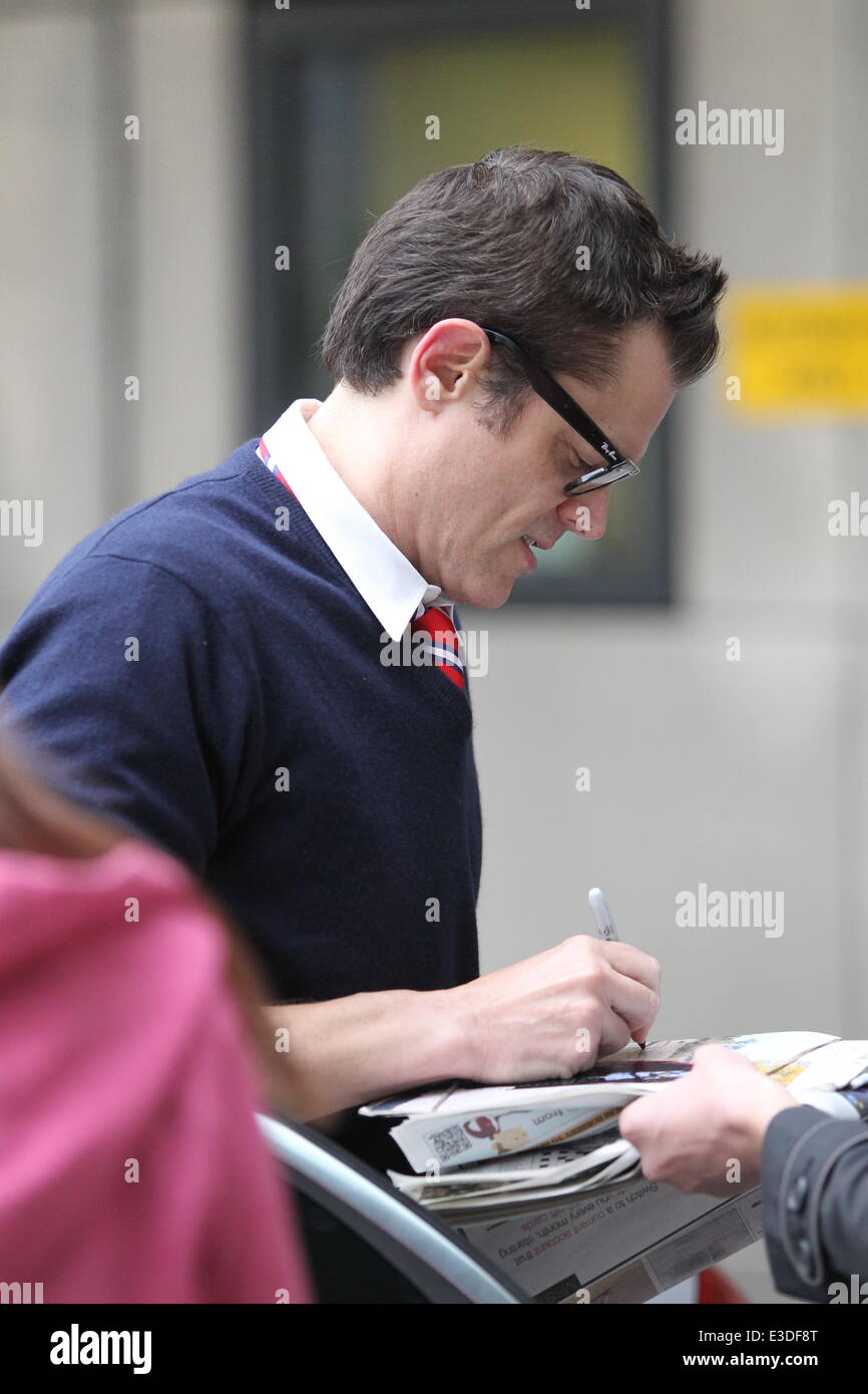 Johnny Knoxville Sehen Bbc Haus Im Zentrum Von London Sportliche