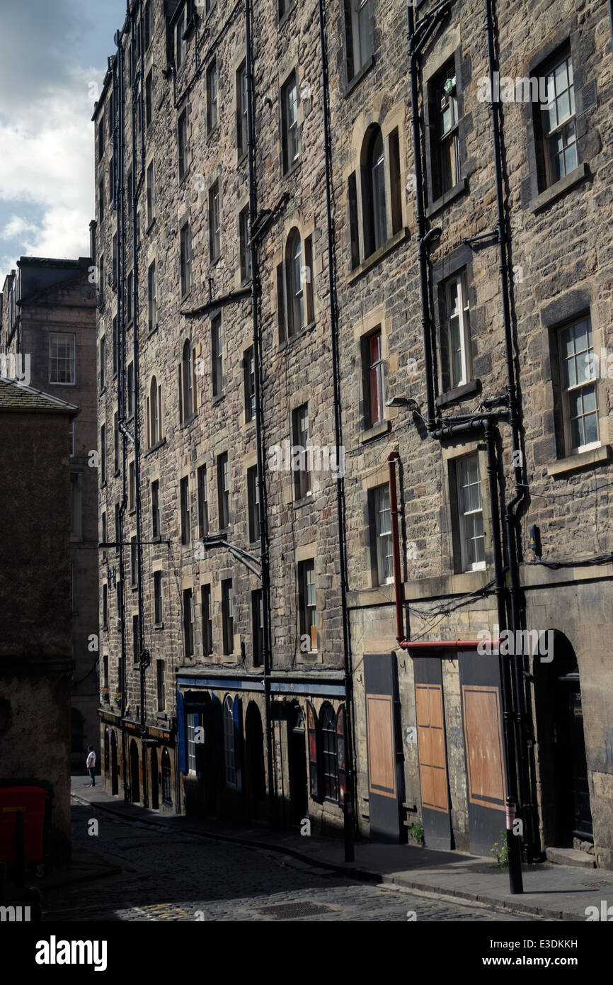 Mietskasernen von Edinburghs Altstadt, Niddry Street Stockfoto