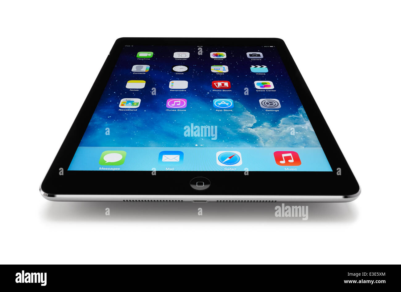 Apple iPad Ausschnitt Luft auf weißem Hintergrund mit Schatten und Clipping-Pfad Stockfoto