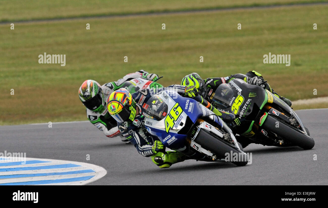 2013 Australian Moto GP - Runde 16 der Motorradweltmeisterschaft auf Phillip Island Grand Prix Circuit Featuring: Valentno Rossi kämpft Cal Crutchlow und Alvaro Bautista für Thir wo: Phillip Island, Australien: 20. Oktober 2013 Stockfoto