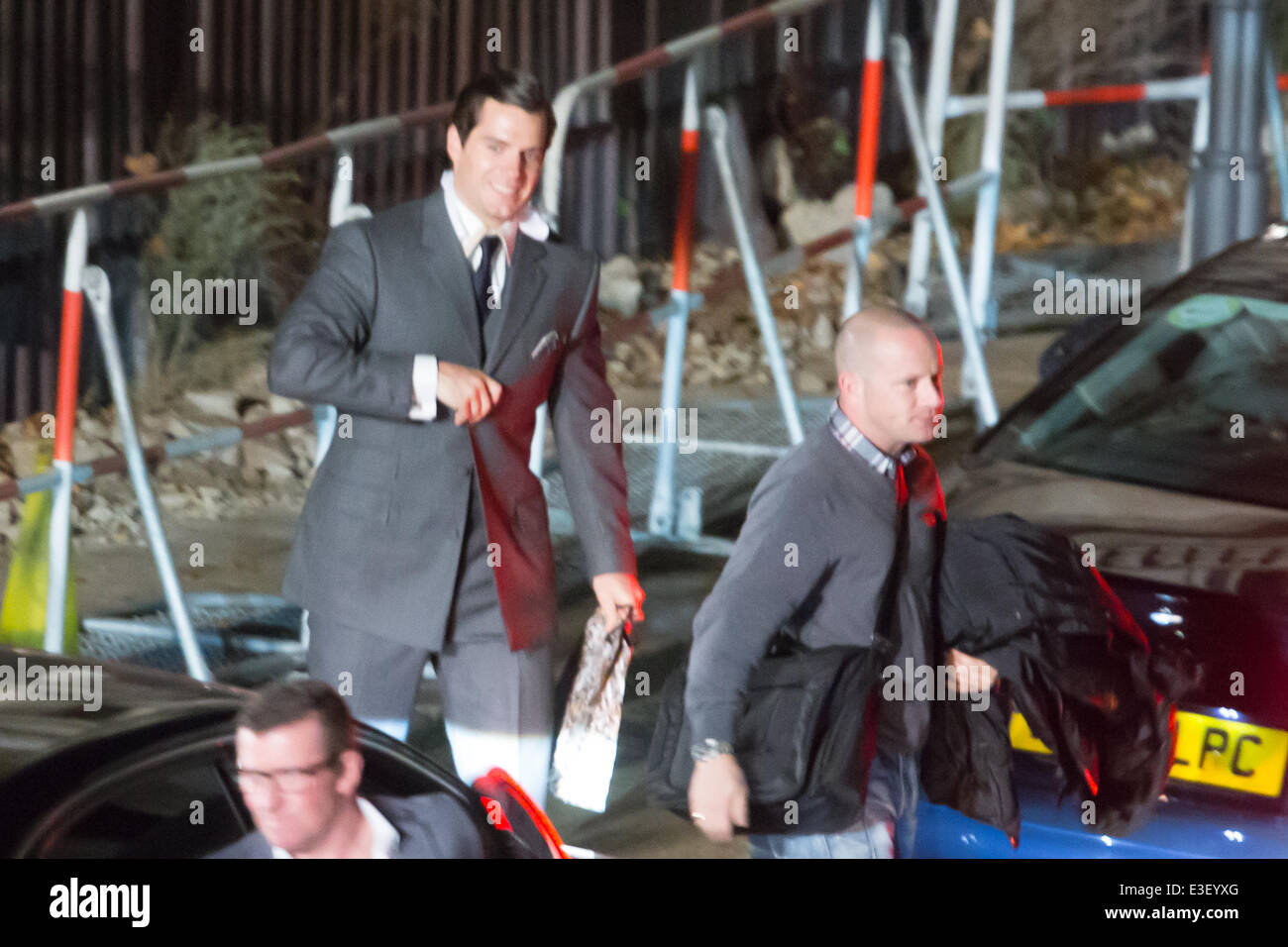 Henry Cavil gesehen am set für "Der Mann von U.N.C.L.E" London mit: Henry Caville Where: London, Vereinigtes Königreich bei: 24. Oktober 2013 Stockfoto