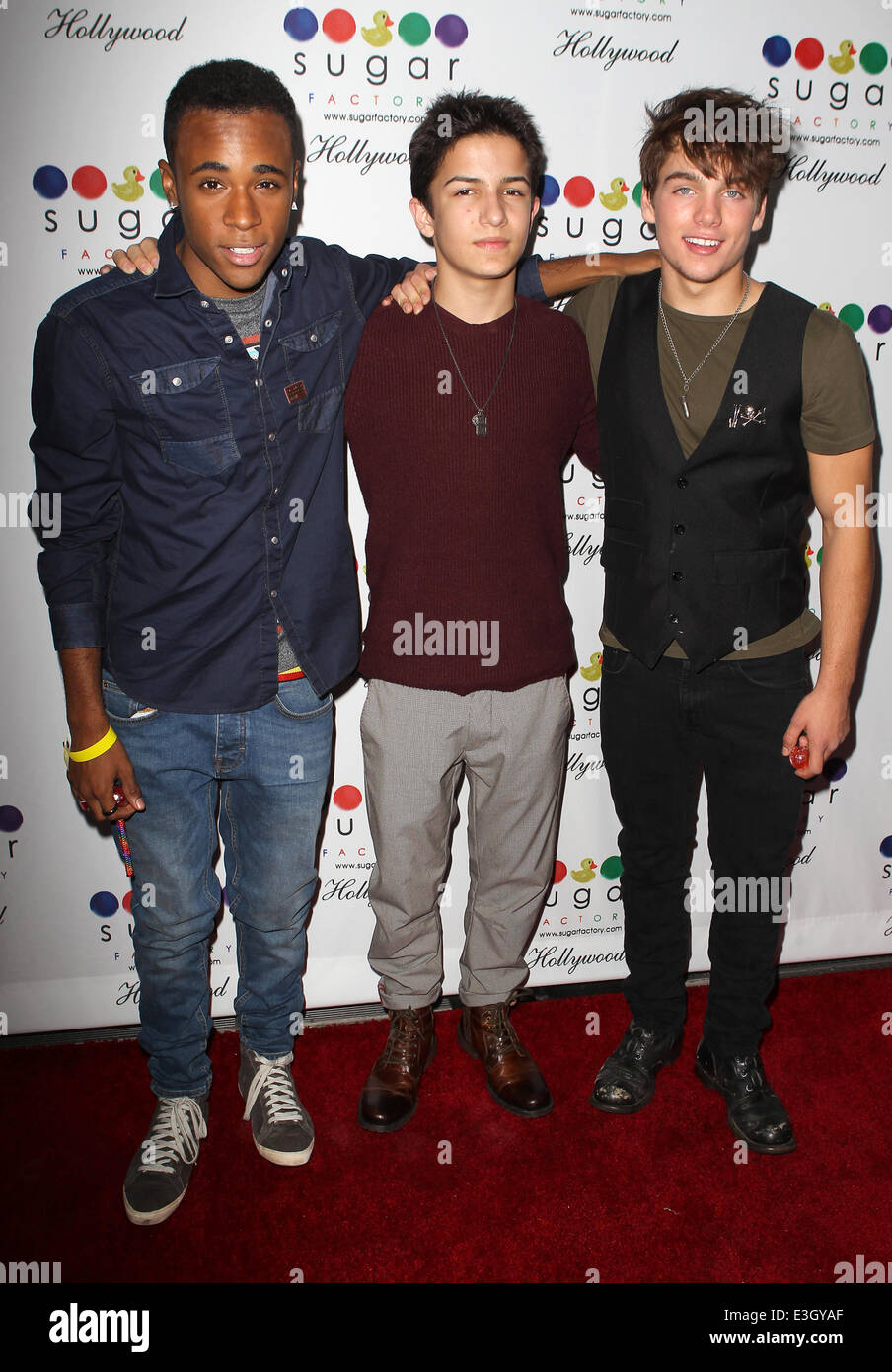 Eröffnung der Zucker Fabrik Hollywood am Sugar Factory Store mit: Khylin Rhambo, Aramis Knight, Dylan Sprayberry Where: Hollywood, Kalifornien, Vereinigte Staaten, wann: 13. November 2013 Stockfoto