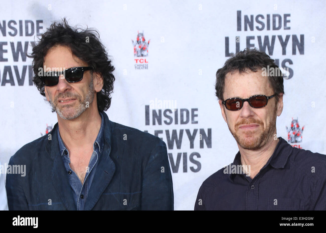 John Goodman-Hand und Footprint-Zeremonie in der TCL Chinese Theatre mit: Joel Coen, Ethan Coen Where: Hollywood, Kalifornien, Vereinigte Staaten, wann: 15. November 2013 Stockfoto