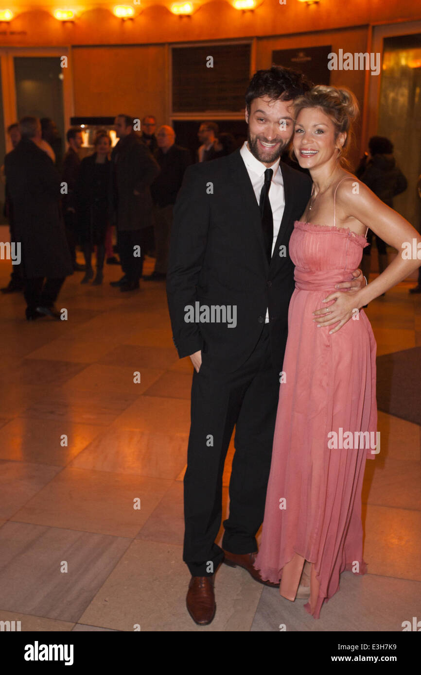 Theaterpreis "Der Faust" Award Ceremony am Schillertheater.  Mitwirkende: Nina Gnädig wo: Berlin, Deutschland: 16. November 2013 Stockfoto