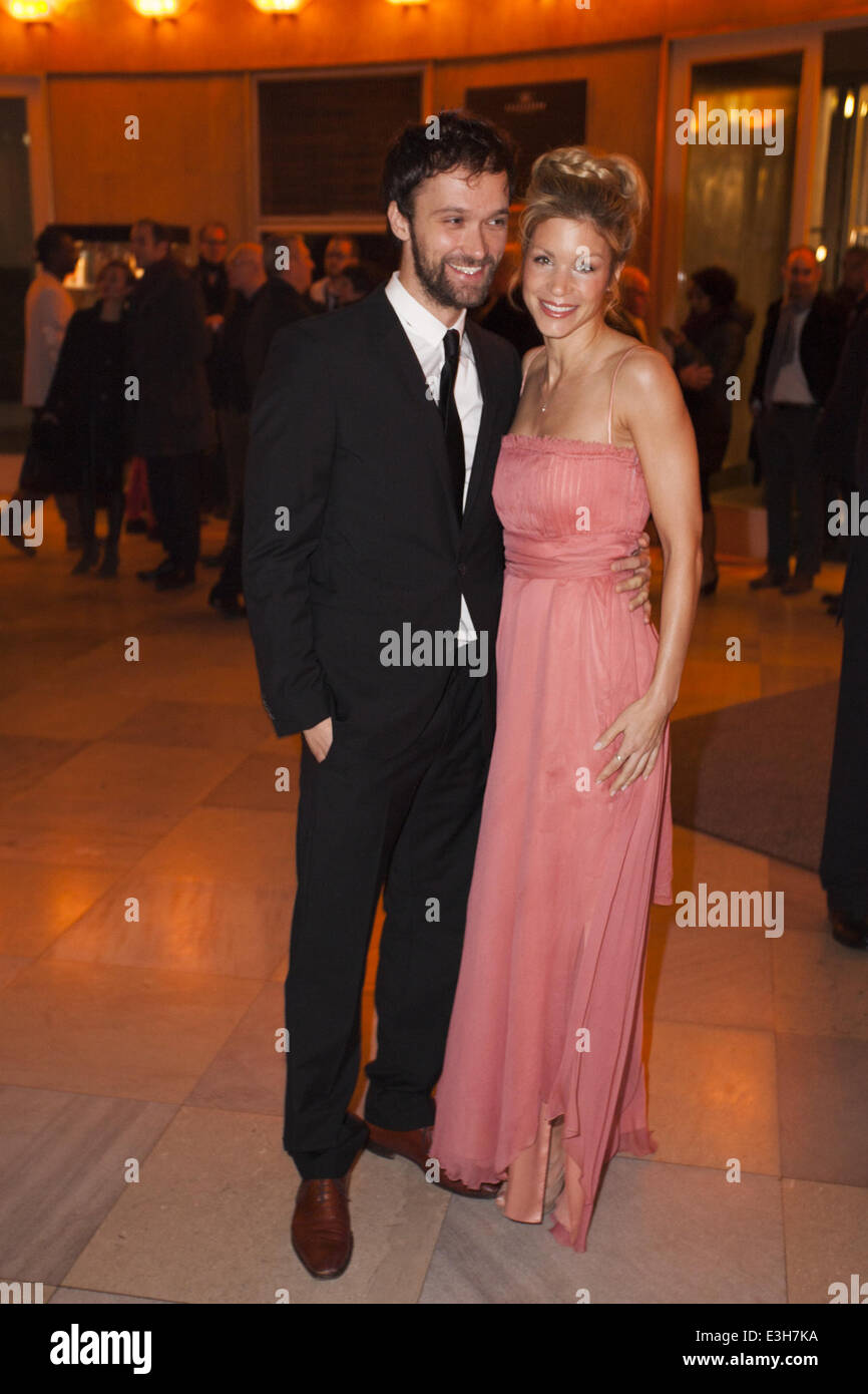 Theaterpreis "Der Faust" Award Ceremony am Schillertheater.  Mitwirkende: Nina Gnädig wo: Berlin, Deutschland: 16. November 2013 Stockfoto