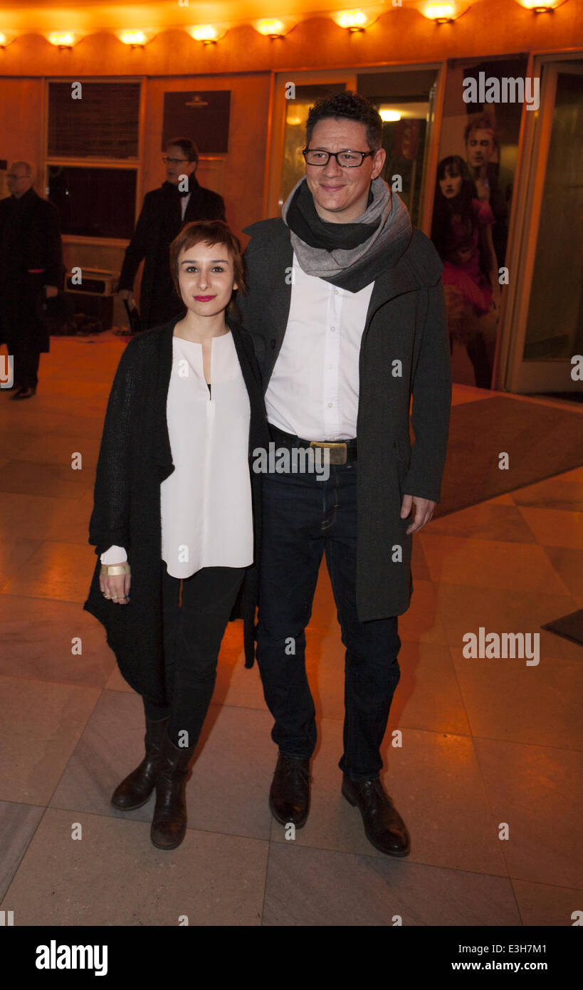 Theaterpreis "Der Faust" Award Ceremony am Schillertheater.  Mitwirkende: Mina Salehpour wo: Berlin, Deutschland: 16. November 2013 Stockfoto